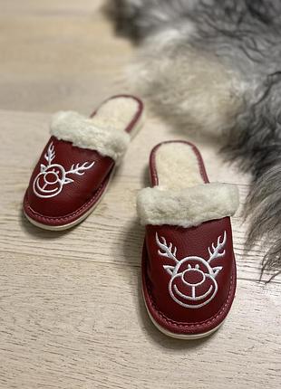 Тапочки з оленями, натуральна овчина