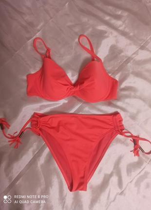 Купальник с высокими плавками