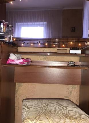 Туалетний столик