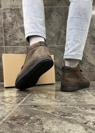 Зимові чоловічі шкіряні коричневі черевики levis 🆕 зимові чоловічі ботинки8 фото