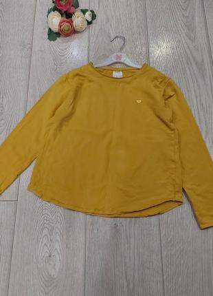 Кофта, реглан zara горчичного цвета с сердечком 8-9 лет