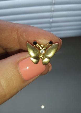 Брошка бабочка.
