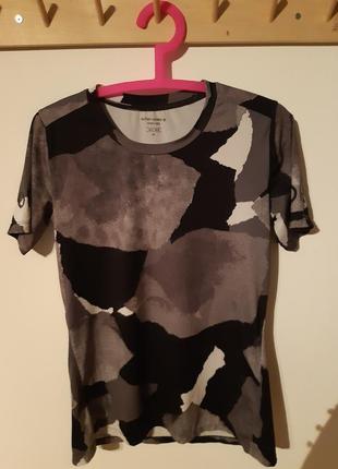 Гарна футболка спорт п'ятниста 16 ххл