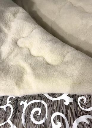 Теплющее одеяло натуральная шерсть