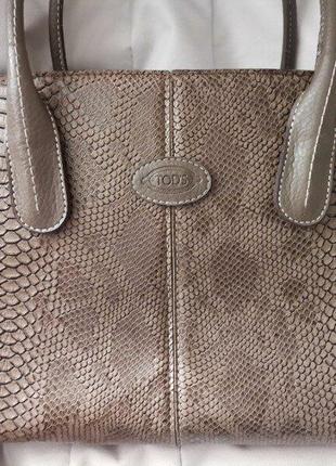 Стильная брендовая женская деловая сумка с контрастной строчкой под питона3 фото