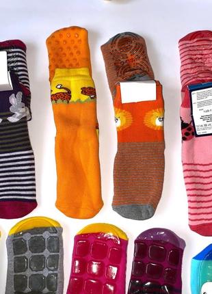 Махрові носочки бомбезної якості. довжина халявки - середня. розмір: 19/22 // з силіконовою с