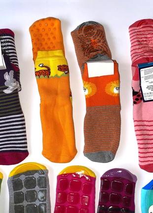 Махрові носочки бомбезної якості. довжина халявки - середня. розмір: 19/22 // з силіконовою с