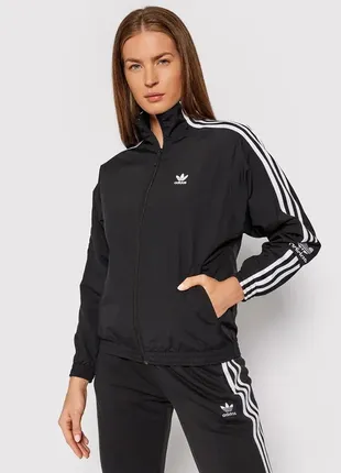 Вітровка adidas pp s-xs