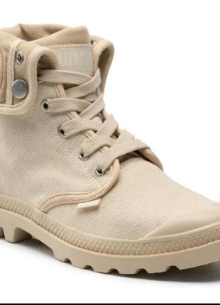 Туристичні черевики