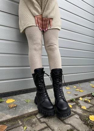 Женские зимние массивные высокие кожаные сапоги со шнуровкой натуральная кожа с теплым толстым мехом ботинки берцы черные на молнии гранж панк1 фото