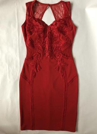 Шикарное красное платье с ажуром