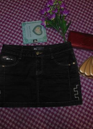 Джинсова приголомшлива спідниця з вишивкою