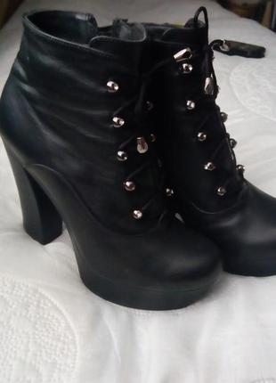 Ботильйони жіночі шкіряні демисезон на платформі , розмір 37