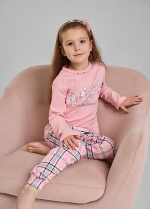 Комплект на дівчинку із зимовими зайчиками - інтерлок