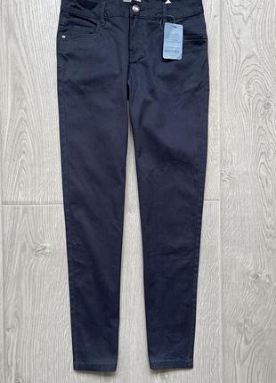 Жіночі стрейчеві штани