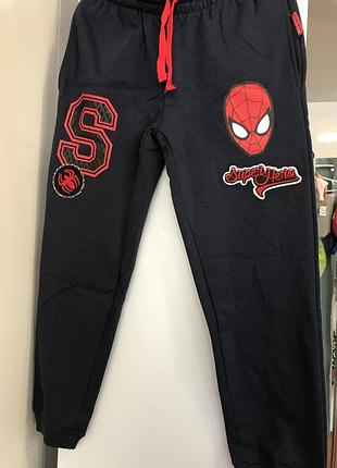 Класні спортивні штанці