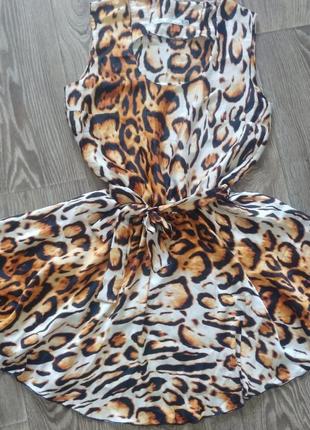 Платье леопардовой расцветки1 фото
