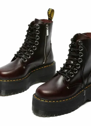 Ботинки dr. martens сапоги на платформі жіночі чоловічі шкіра мартенси6 фото