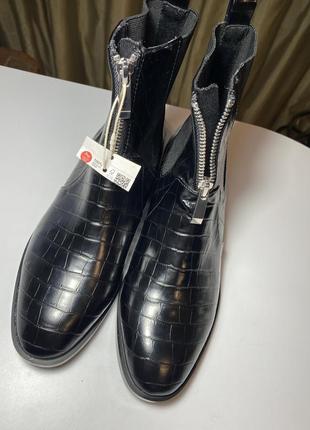 Черевики stradivarius 4