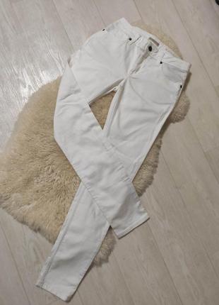 Шикарні білі джинси burberry brit1 фото