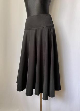 Uniqlo чёрная юбка клеш широкая свободная миди плотная летящая2 фото