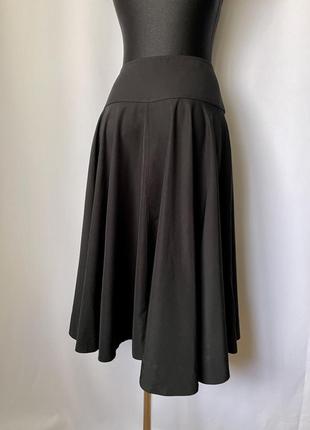 Uniqlo чёрная юбка клеш широкая свободная миди плотная летящая5 фото