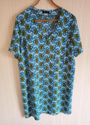 Гарне плаття 52 розміру