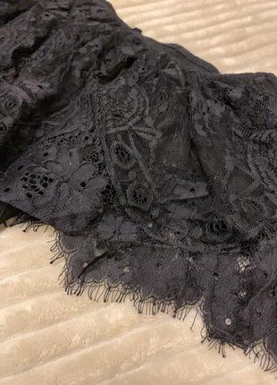 Мереживна чорна сукня довжини міді4 фото