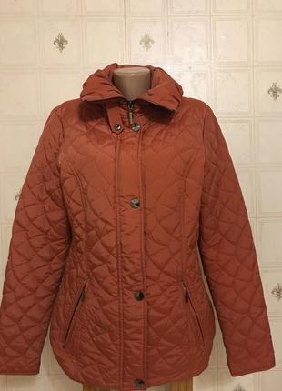 Новая красивая легкая курточка  canda