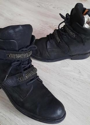 Демисезонные осенние кожаные ботинки сапоги venezia