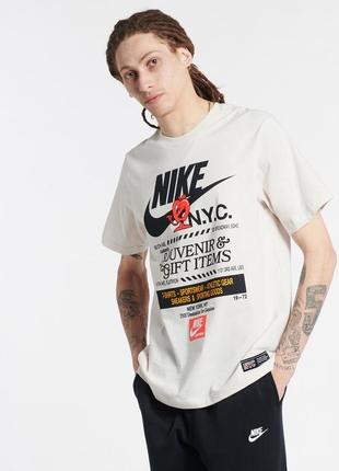 Футболка nike souvenir tee