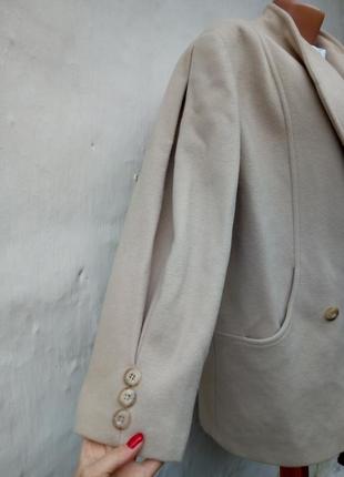 Распродажа!интересное бежевое шерстяное пальто oversize,рукав складка,классическое,кэжуал.2 фото