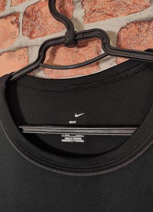 Кофта лонгслів nike dri fit з вишитим логотипом 2