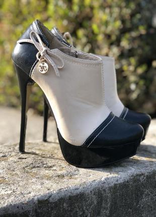 Ботильйони ботылены ботільйони чоботи осіннє взуття