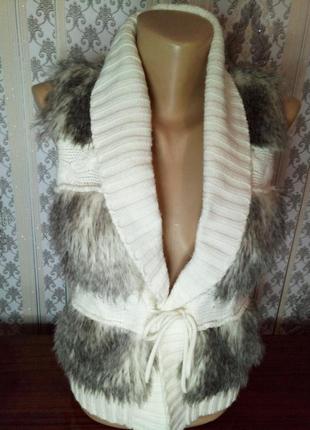 Шикарна фірмова жилетка. по бірці 10р.