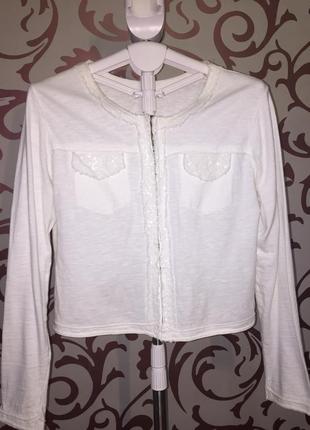 Мила кофточка