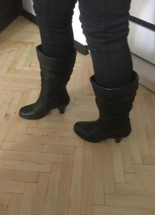 Кожаные демисезонные сапоги