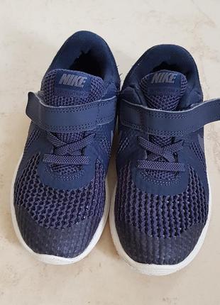 Дитячі кросівки nike revolution ii ( р. 27)