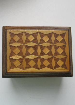 Шкатулка деревянная с инкрустацией соломкой