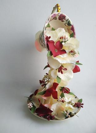 Сувенір декор статуетка паряща чашка квіти подарунок