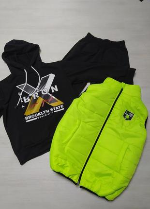 Костюм тройка