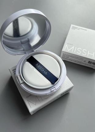 Зволожуючий кушон missha magic cushion moist up spf502 фото