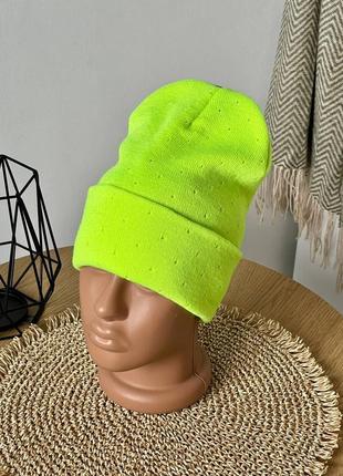 Шапка лопата подвійна салатова