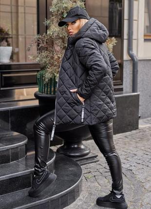 Теплая стильная зимняя женская куртка с капюшоном2 фото
