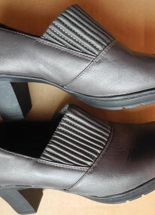 Туфли "clarks" на среднем каблуке р. 37,5 - 38 (w 7. 5) стелька 25 см3 фото