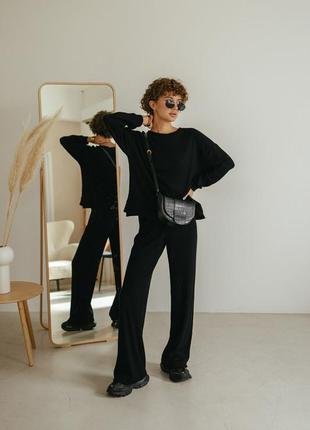 Чорний костюм оверсайз з ангори в рубчик м'який оверсайз костюм чорний з брюками