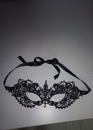 Новый женский карнавальный парик с маской.