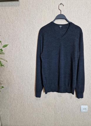 Стильний светр, джемпер з v-подібним вирізом із тонкої  вовни uniqlo, оригінал1 фото