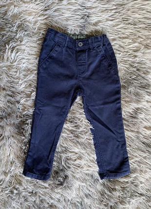 Брюки джинси