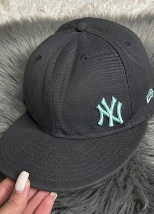Кепка new era